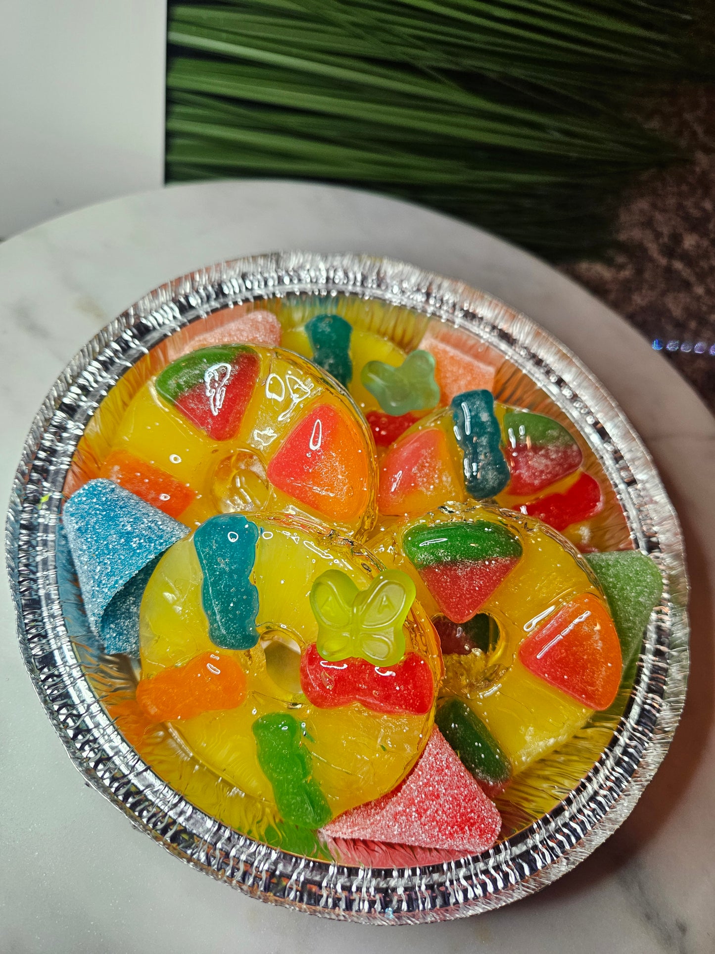 "TANGHULU REMIX" PINEAPPLES
